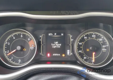 2018 Jeep Cherokee Latitude Plus Fwd из США, поврежденный, VIN 1C4PJLLB5JD584027